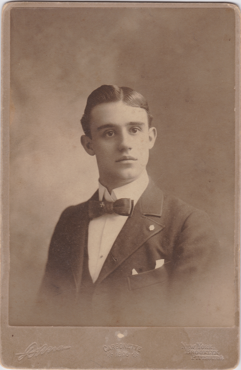 Frank Hayward (1896)
Cabinet Card